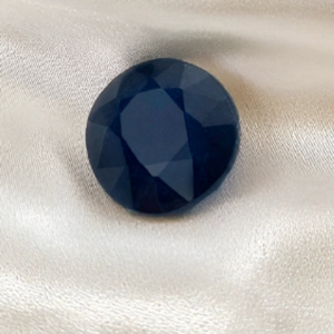 Natural And Certified top quality blue sapphire (neelam) oval stone