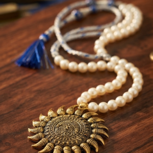 Alternative view of Fancy and attractive pearl artificial pendent neckless