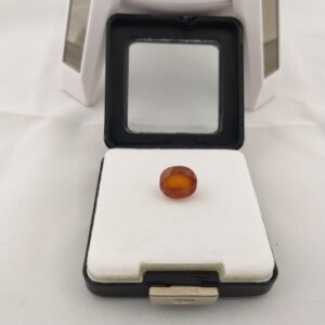 Natural and certified 5.25 ratti Hessonite Garnet gomed oval stone