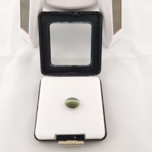 Natural and certified 5.25 ratti cat's eye good quality stone